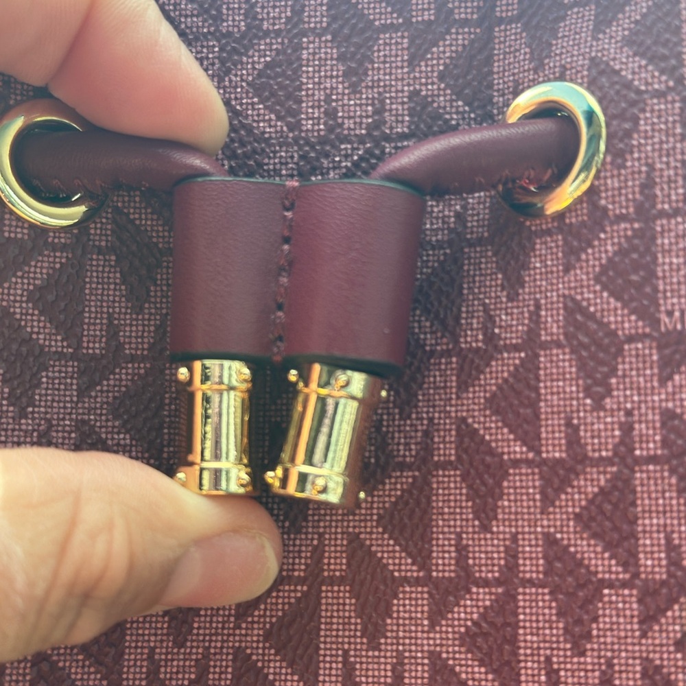 NWT Michael Kors Phoebe Bucket Bag - Picture 4 of 8